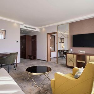 Suite City View